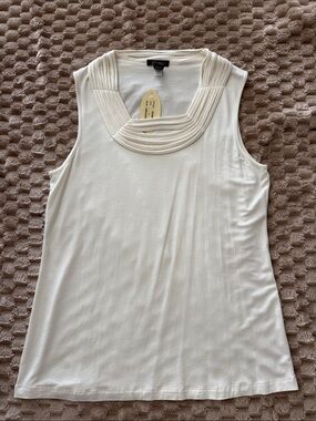 Cato Cream Pleated Scoop Neck Sleeveless Tank